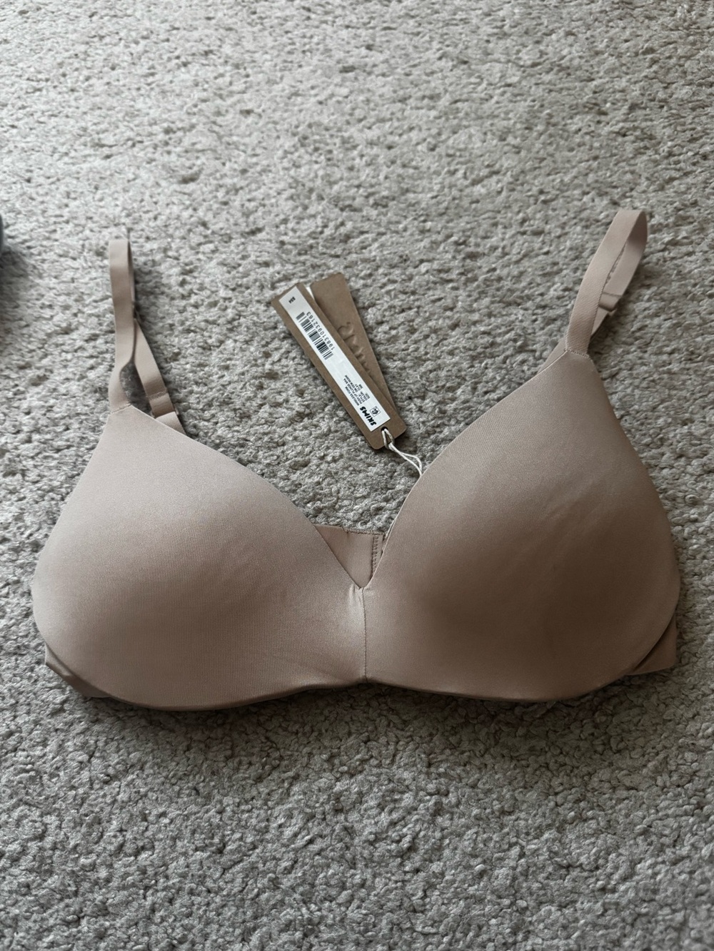 NWT skims wireless push up plunge bra size 30b